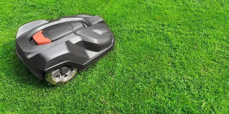 How Do Robotic Lawn Mowers Work